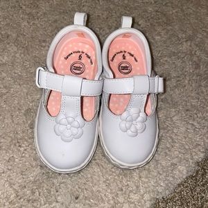 Toddler shoes size 6